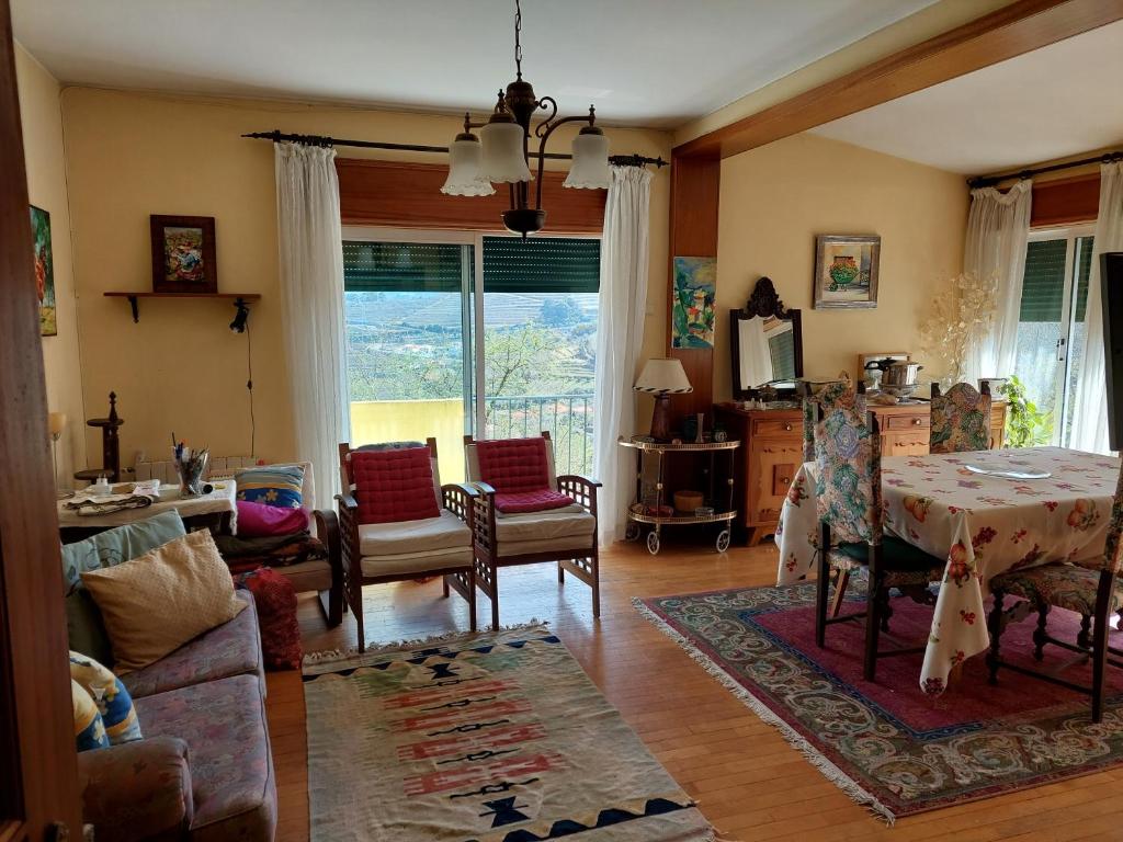 Χώρος καθιστικού στο Bairral House