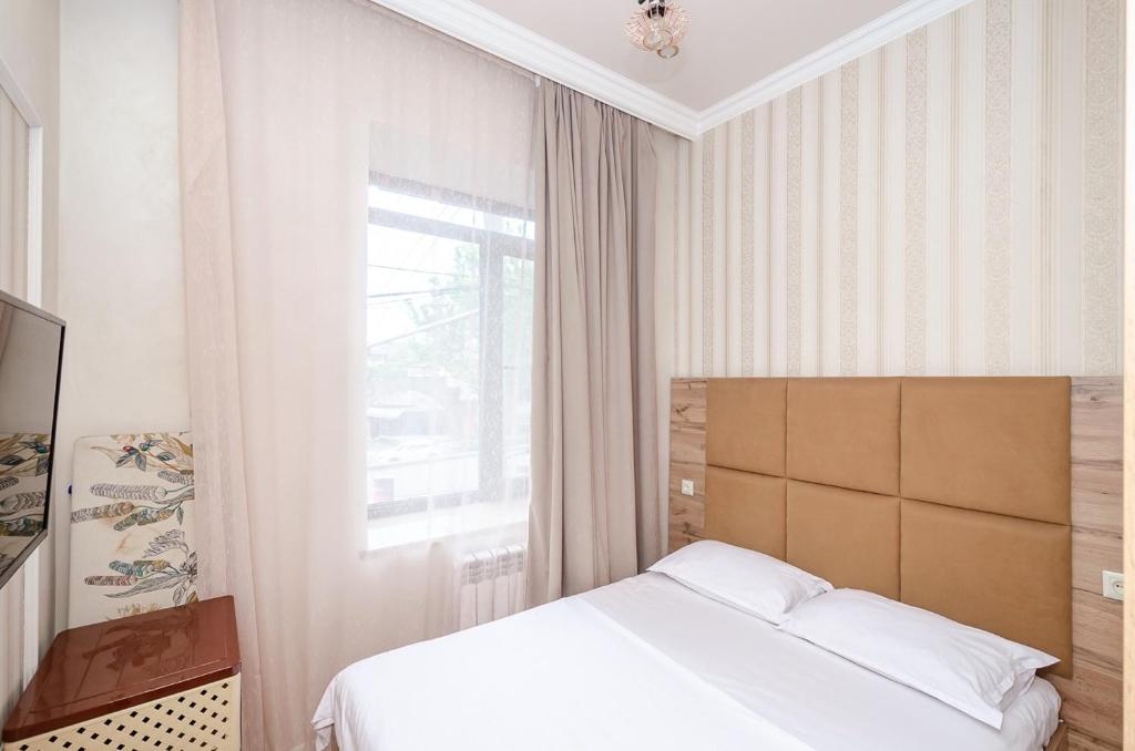 لابی و فضای عمومی 3great apartment in the very center of the capital - تصویر ۵