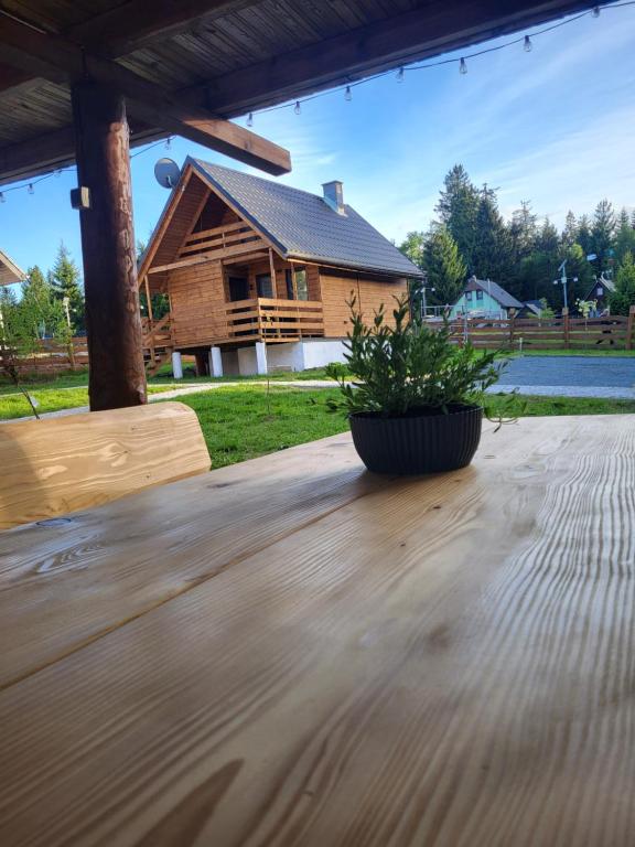 Zahrada ubytování Domki Jagodna-Spalona 6D jacuzzi