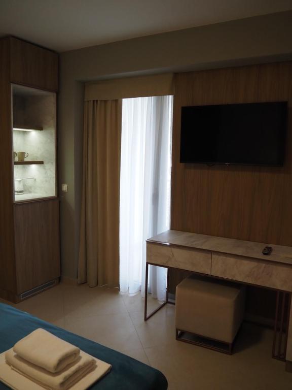 TV a/nebo společenská místnost v ubytování Urban apartments Sutomore