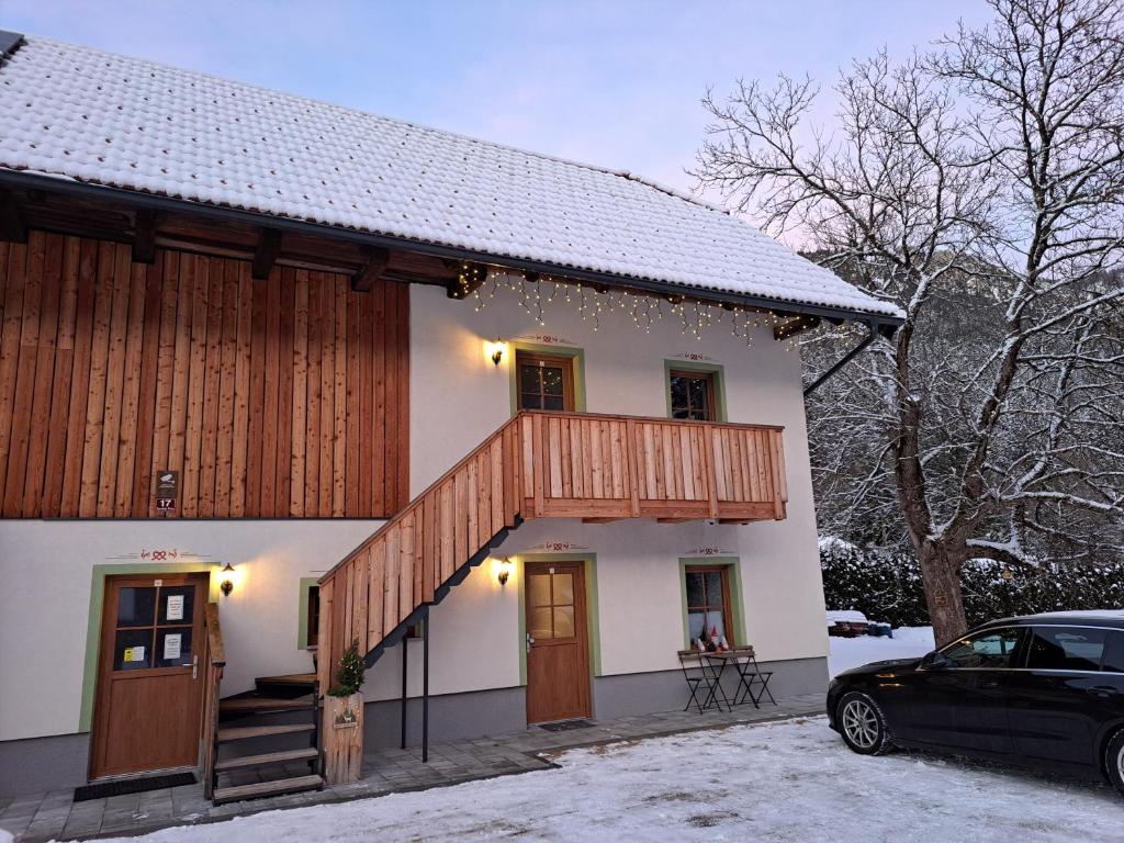 Apartment House Prezlc v zimě