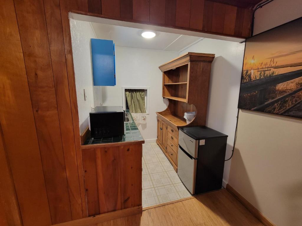 Kuchyň nebo kuchyňský kout v ubytování Crescent motel