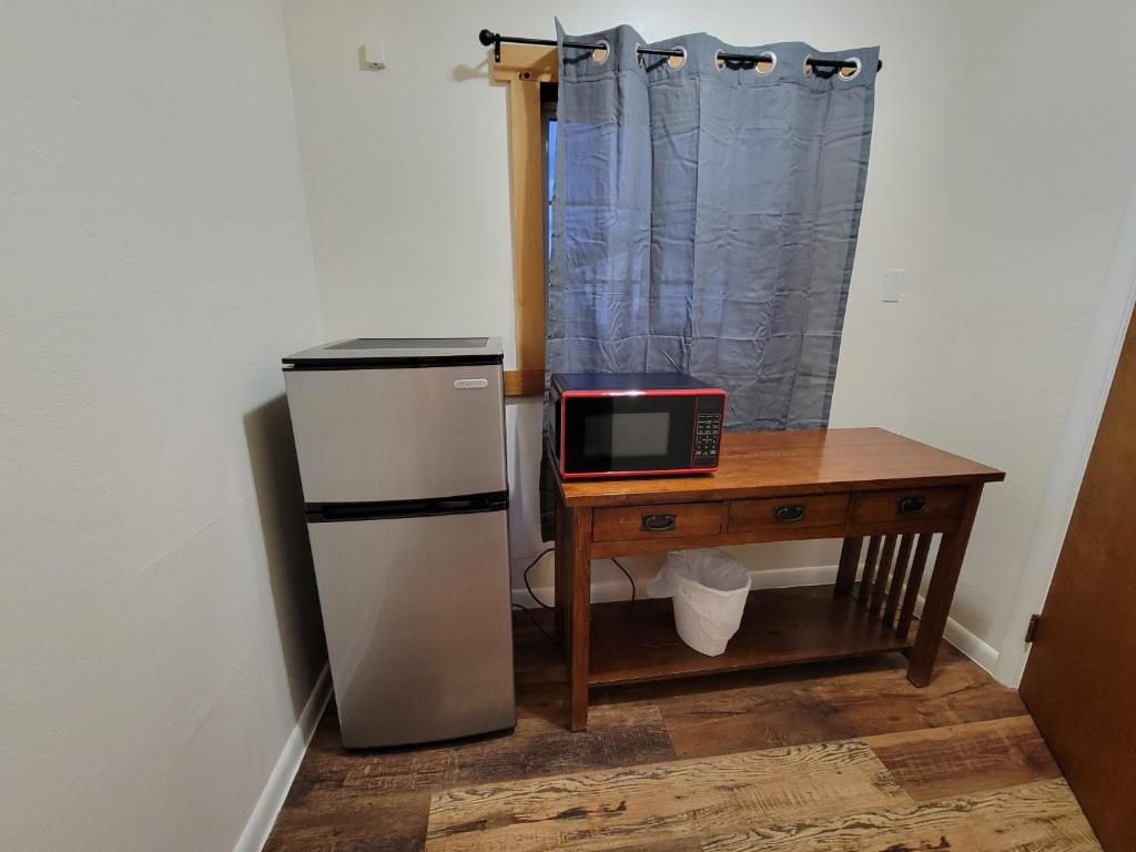 Kuchyň nebo kuchyňský kout v ubytování Crescent motel