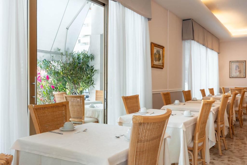 Restaurace v ubytování Hotel Altea