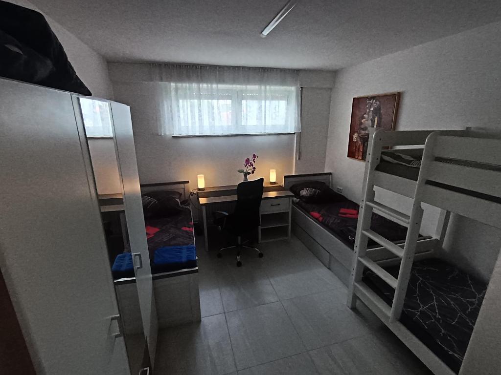 Postel nebo postele na pokoji v ubytování 3 Monteurzimmer als Wohngemeinschaft zur Selbstversorgung