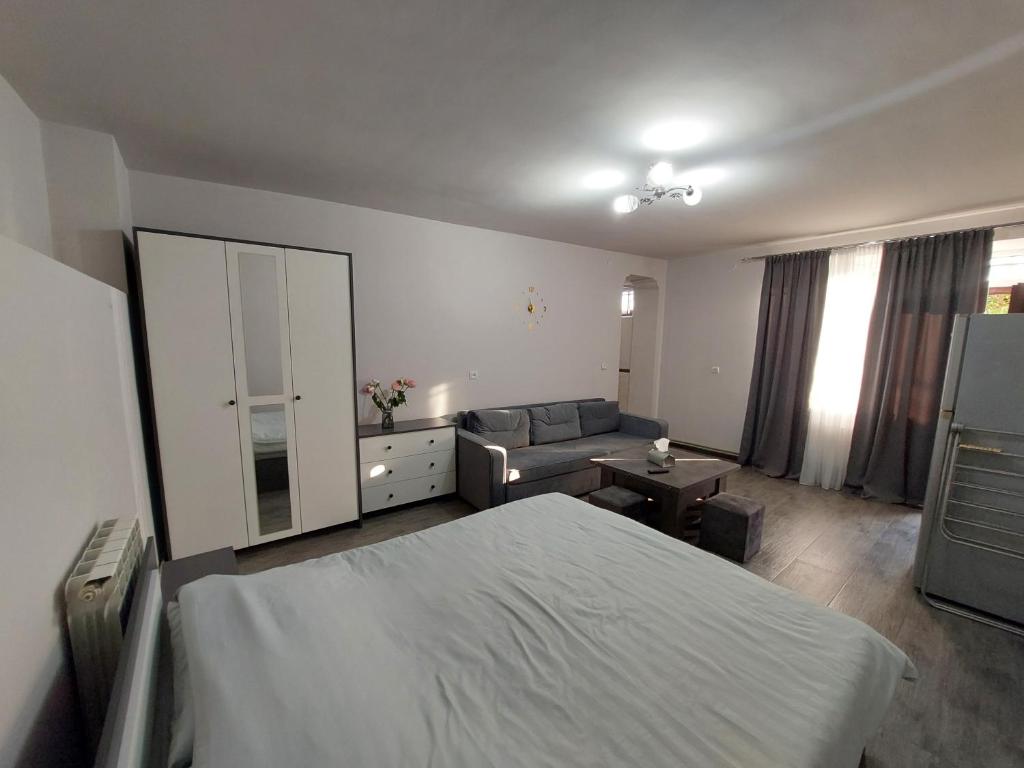 امکانات AIA Cozy Guest House 4 - تصویر ۴