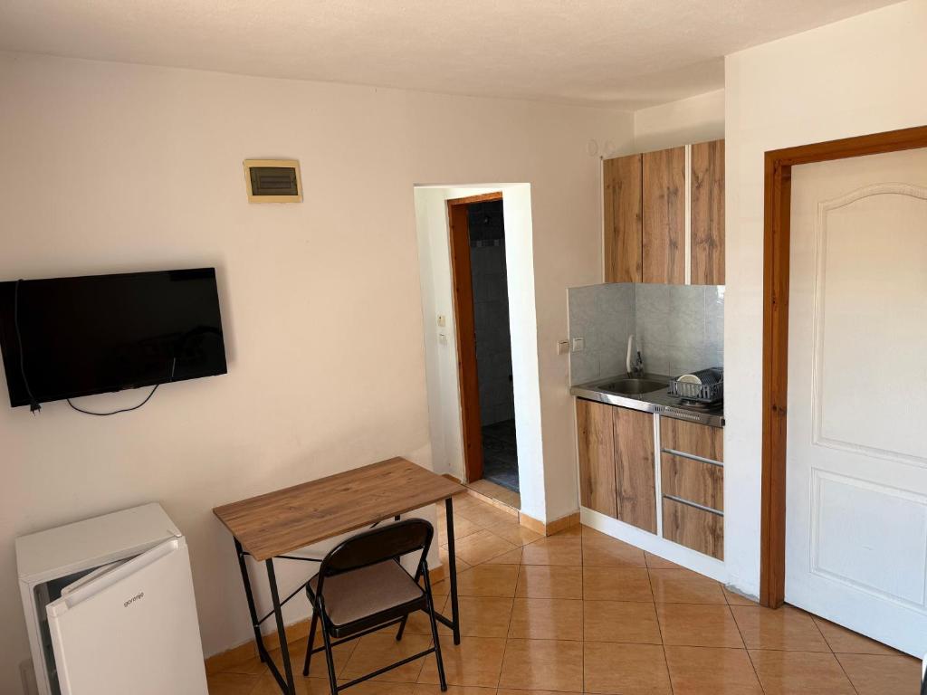 Kuchyň nebo kuchyňský kout v ubytování Apartments Vretenicic