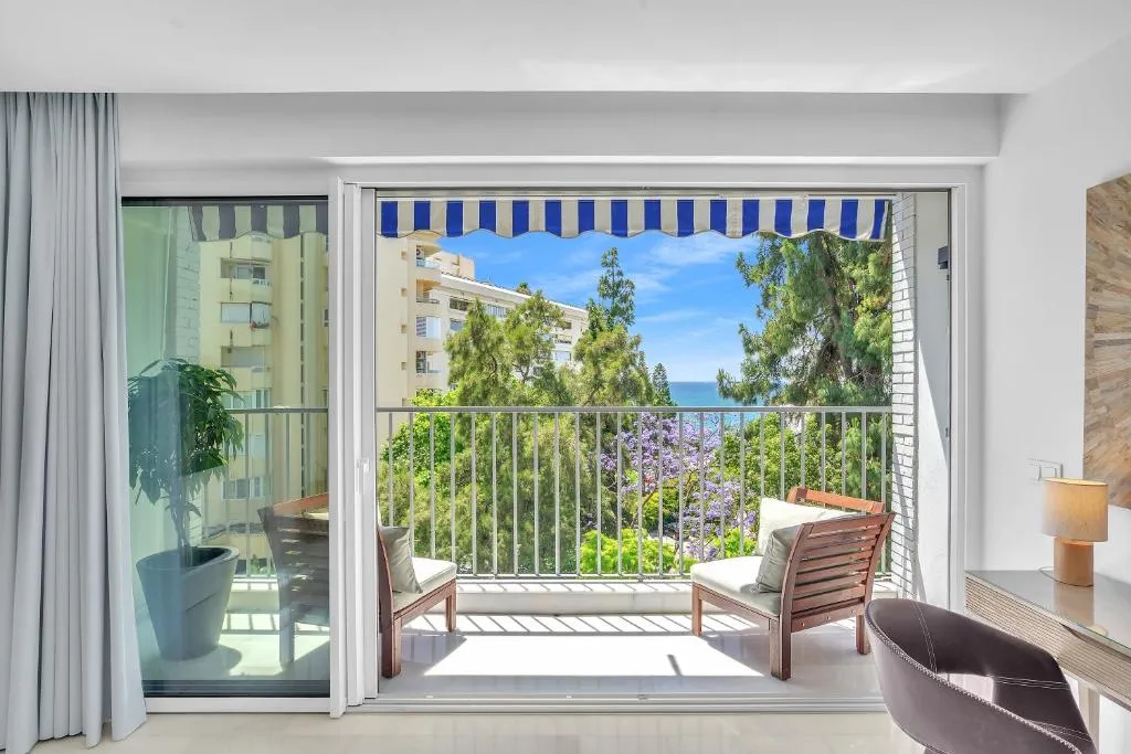 POLO Apartments 4E Jacaranda