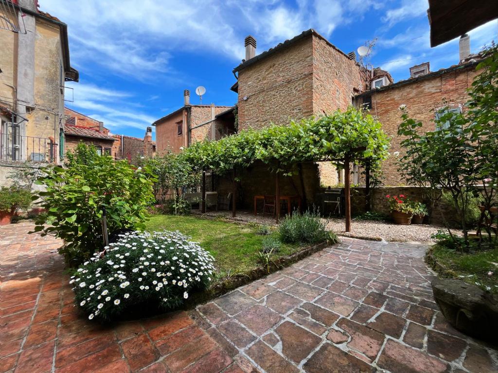 Il Cantuccio di Vittorio - Apartment with private garden in the Heart of Volterra - Wohnung