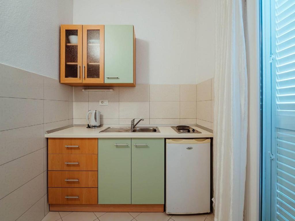 Apartments Pezo - Studio Apartment Tina 5