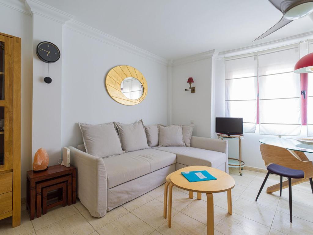 Apartment in Las Palmas near Playa de Las Canteras