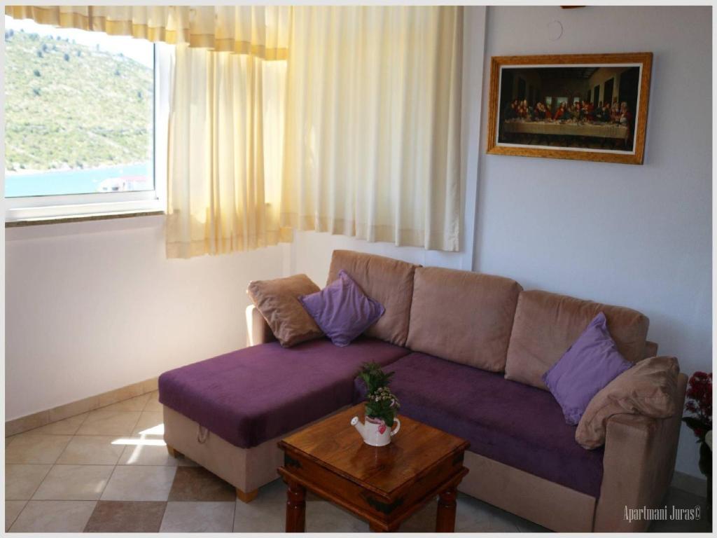 Apartments Juras - Two Bedroom Apartment with Sea View David