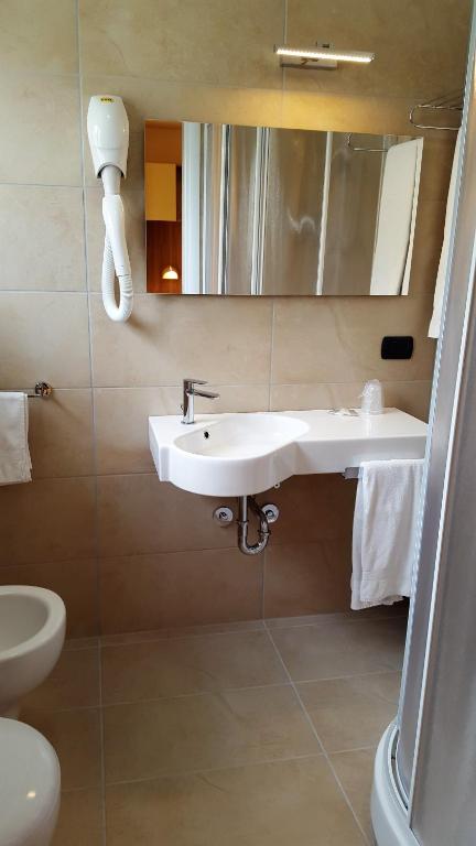 Koupelna v ubytování Hotel Trocadero