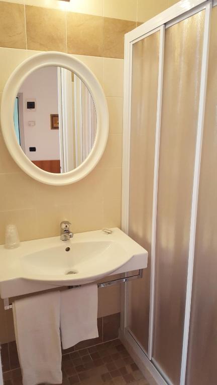 Koupelna v ubytování Hotel Trocadero