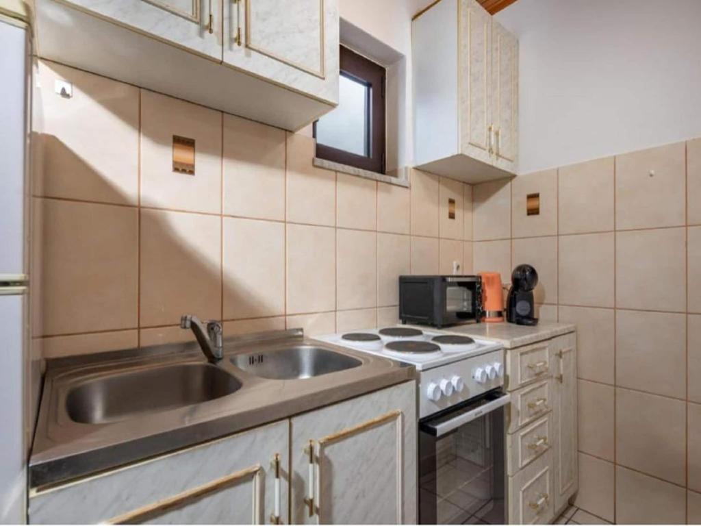 Studio apartment Iva - Studio Apartment