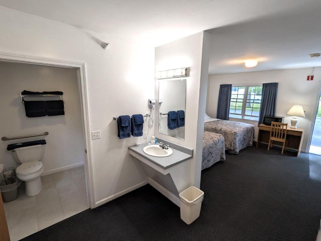 Ocean Acres Ogunquit - Double Room - Disability Access