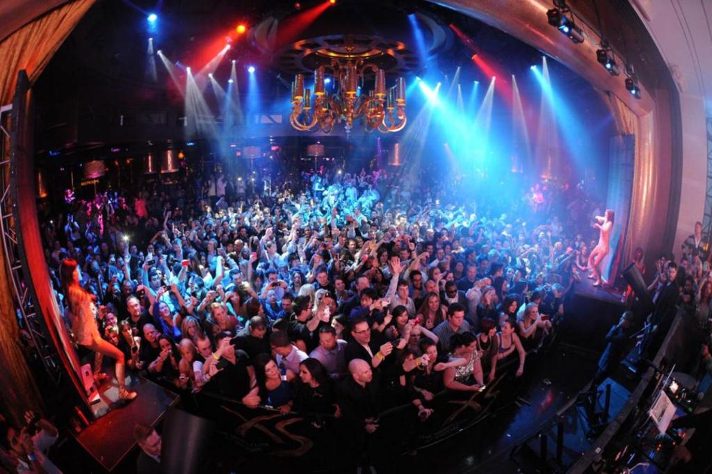 an overhead view of a crowd of people at a nightclub at Golden Lotus Hotel in Kemer
