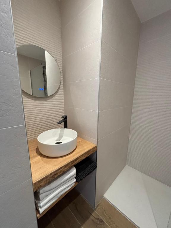 Maison d'hôtes La Bambouseraie - Habitación Doble Con Baño Privado