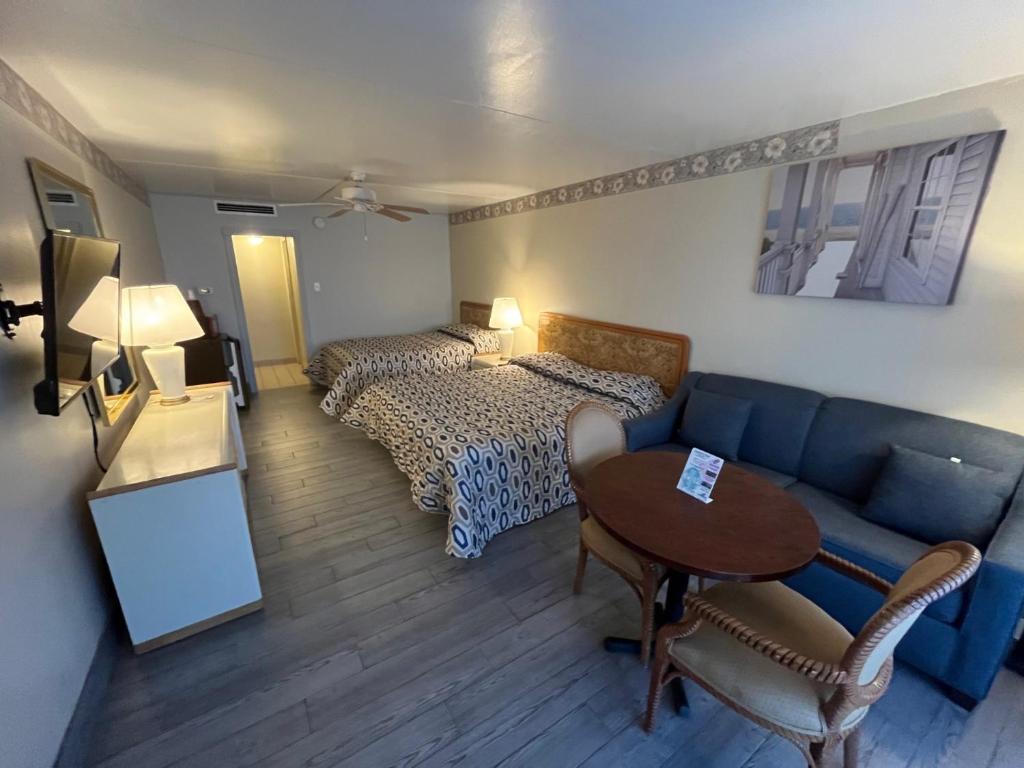Landmark Motel - 