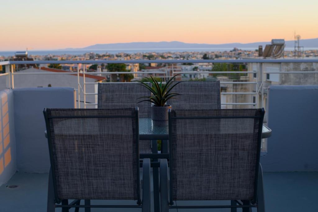 Balkón nebo terasa v ubytování Kiriakos Apartment