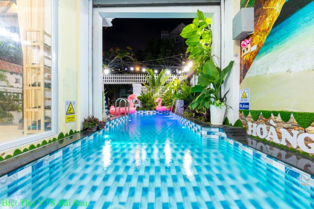 Bazén v ubytování Biệt thự Hồ Full TIỆN ÍCH VT Xanh nebo v jeho okolí