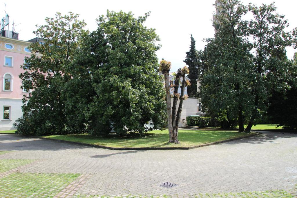 Zahrada ubytování Park Hotel Villa Leon d'Oro