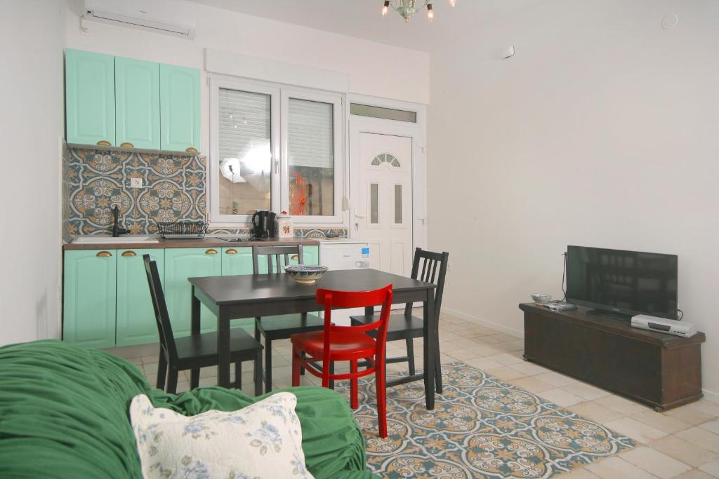 Kuchyň nebo kuchyňský kout v ubytování Apartments Parcela