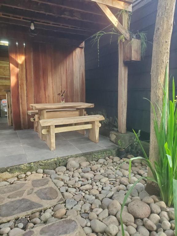 Fotografie z fotogalerie ubytování Pondok Kebun Jati v destinaci Pawenang