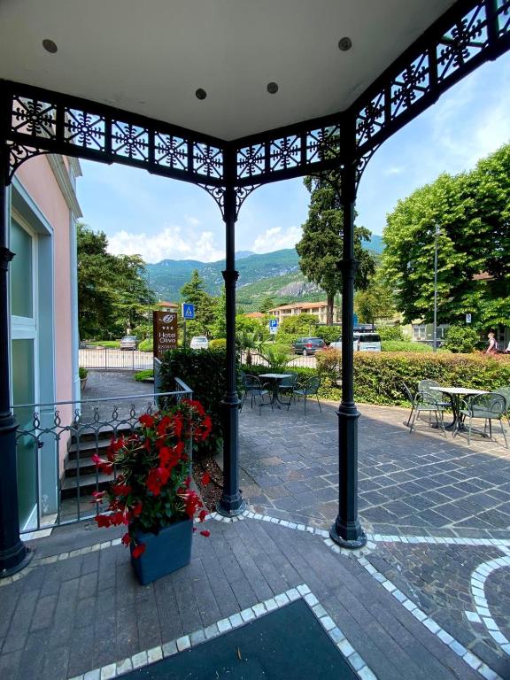 Nespecifikovaný výhled na hory nebo výhled na hory při pohledu z hotelu