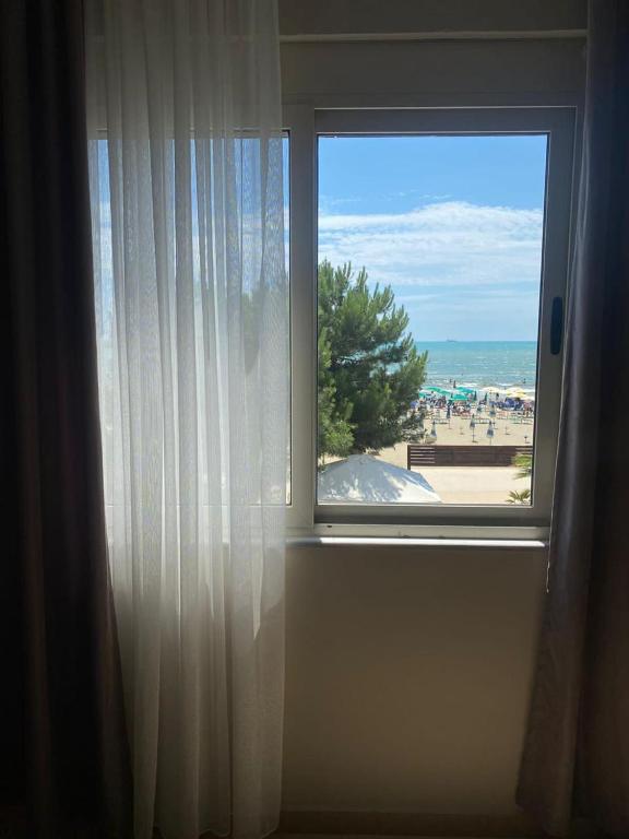 Nespecifikovaný výhled na moře nebo výhled na moře při pohledu z hotelu