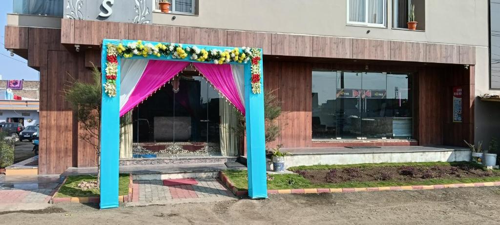 Budova, kde se hotel nachází
