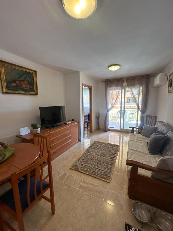 Μια τηλεόραση ή/και κέντρο ψυχαγωγίας στο Isla Park, Your Vacation Home!