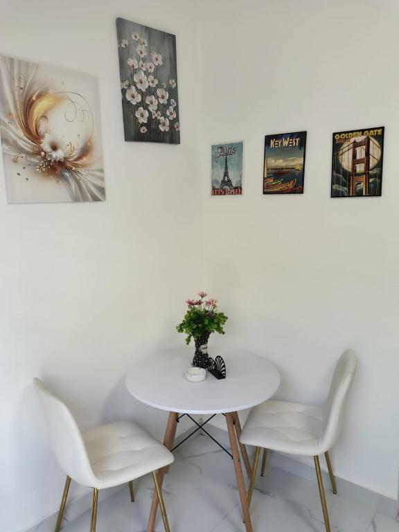 Posezení v ubytování las flores hostal