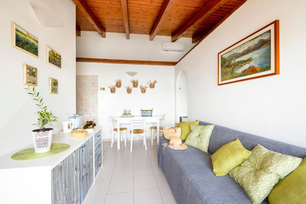 Hotel La Rondinella - Chalet De 1 Dormitorio