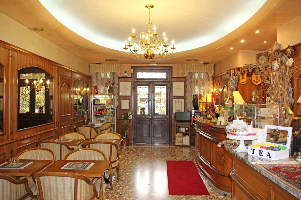 Posezení v ubytování Park Hotel Villa Leon d'Oro
