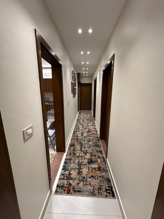 Fotografie z fotogalerie ubytování luxury apartment - شقه فاخره v destinaci Sheikh Zayed