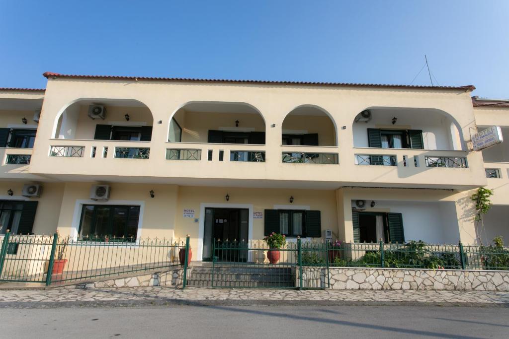 Budova, kde se aparthotel nachází