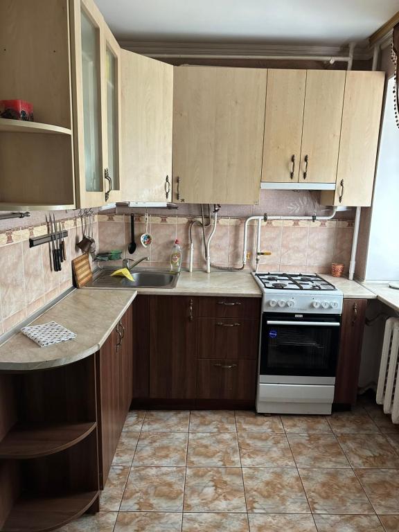 Η κουζίνα ή μικρή κουζίνα στο Апартаменти на Благовісній тихий центр