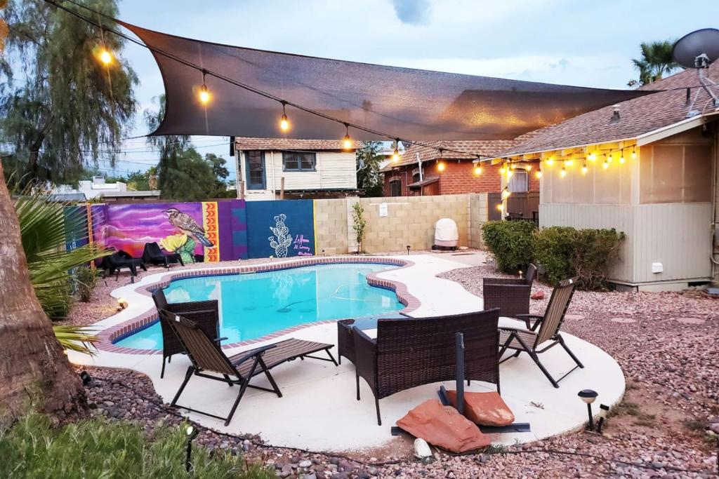 Piscina di Phoenix Home Pool & String Lights o nelle vicinanze