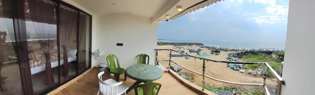 Rõdu või terrass majutusasutuses Divine Beach Resorts