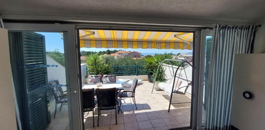 Apartment Jarak Center Makarska - 带露台的两卧室公寓