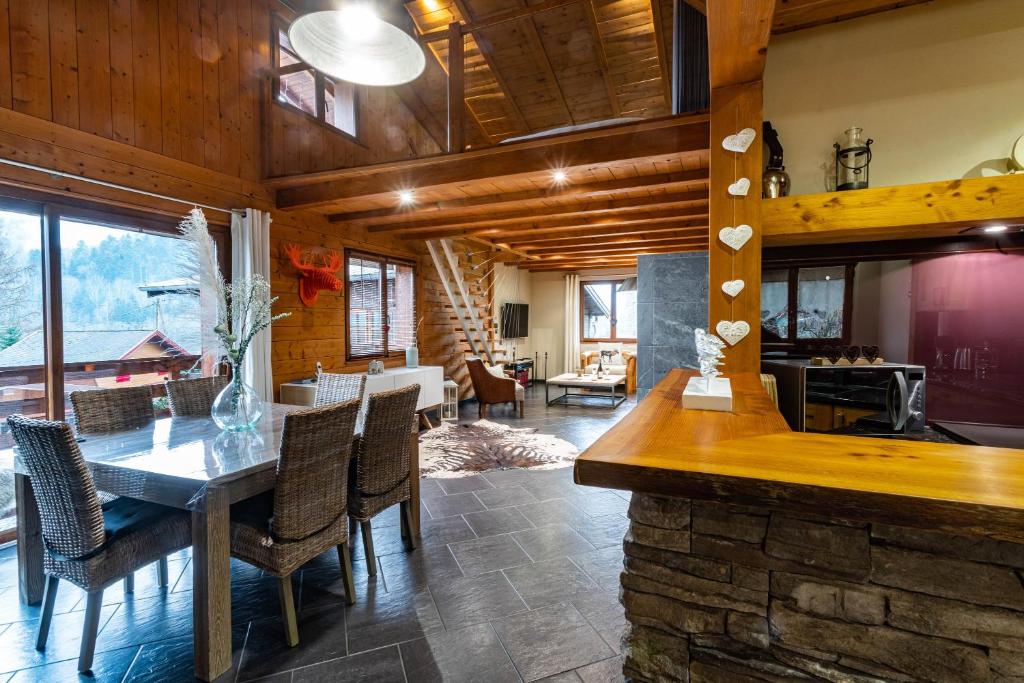 Фотография из галереи Chalet les Myrtilles в городе Мецраль