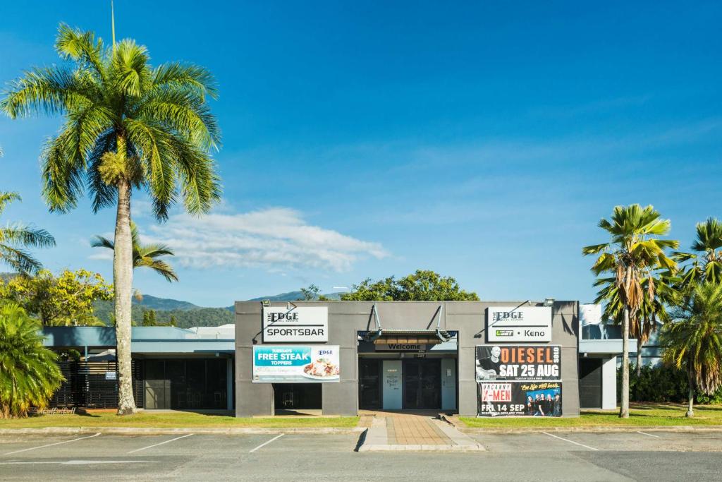 Nightcap at Edge Hill Tavern - Resim 31