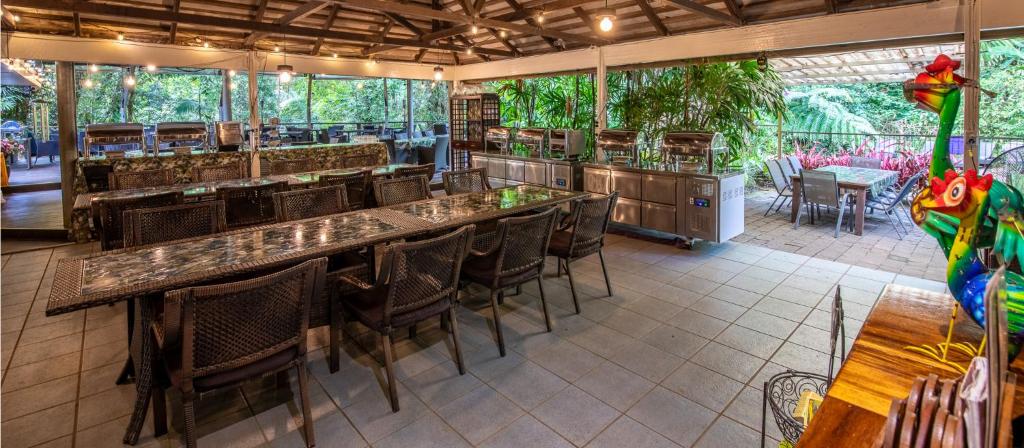 Restaurace v ubytování Heritage Lodge - in the Daintree