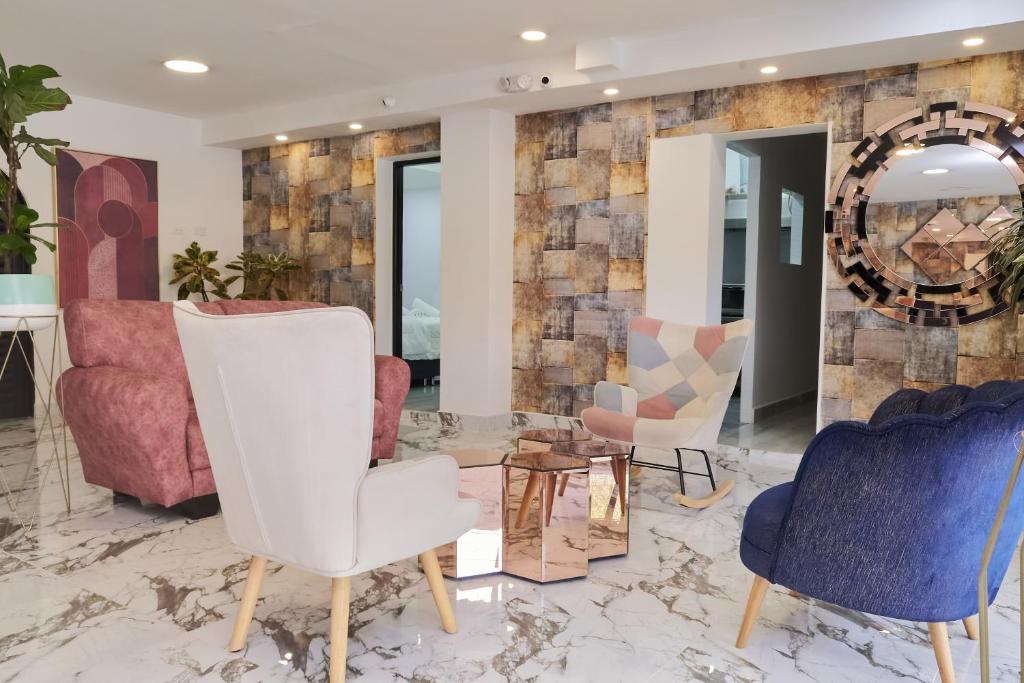 Posezení v ubytování 33 HOTEL BOUTIQUE