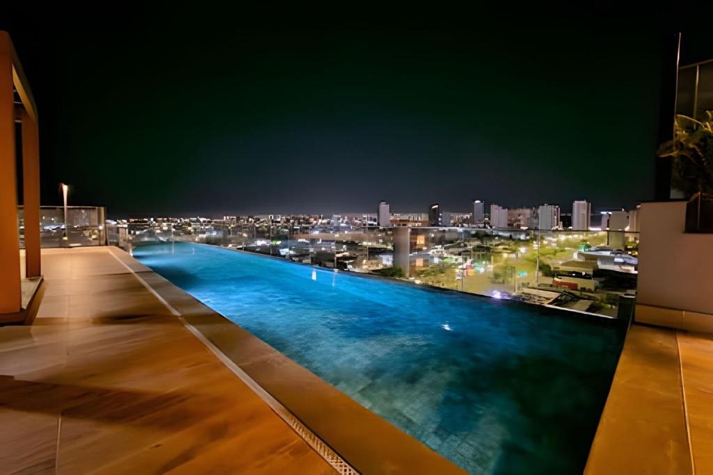 Swimmingpoolen hos eller tæt på Studio Boeing - Luxo e Conforto