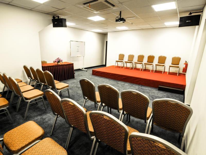 Konferenční prostory v ubytování K Garden Hotel Parit Buntar