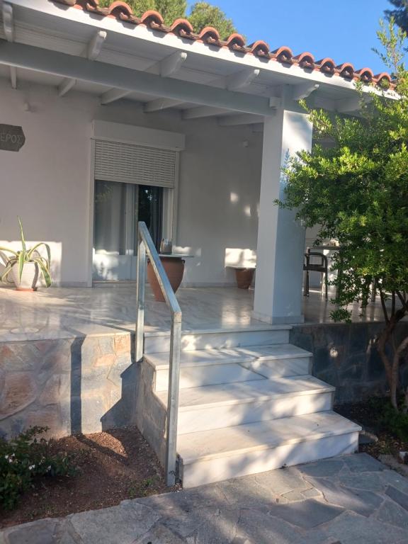 Budynek, w którym mieści się apartament