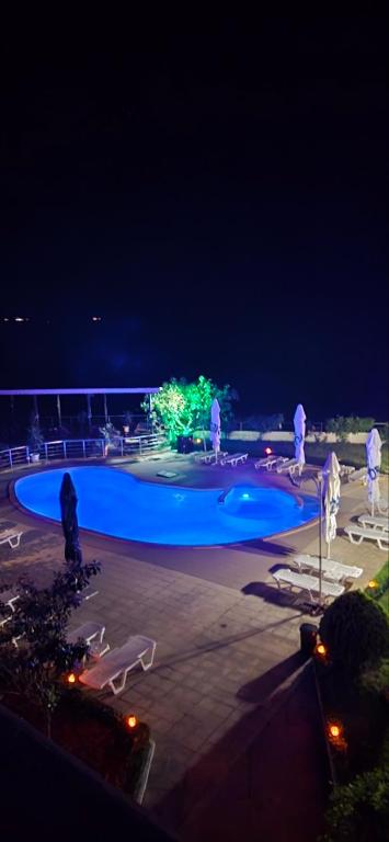 Bazén v ubytování Golf Coast Boutique Studio with sea view nebo v jeho okolí