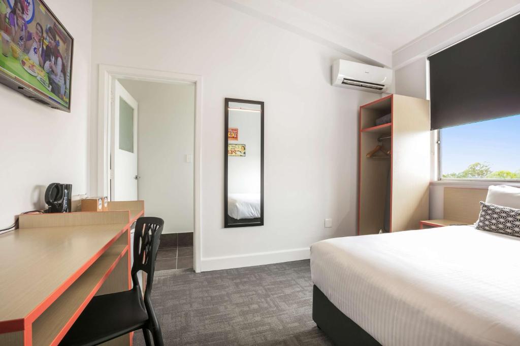 Nightcap at Camp Hill Hotel - Resim 35